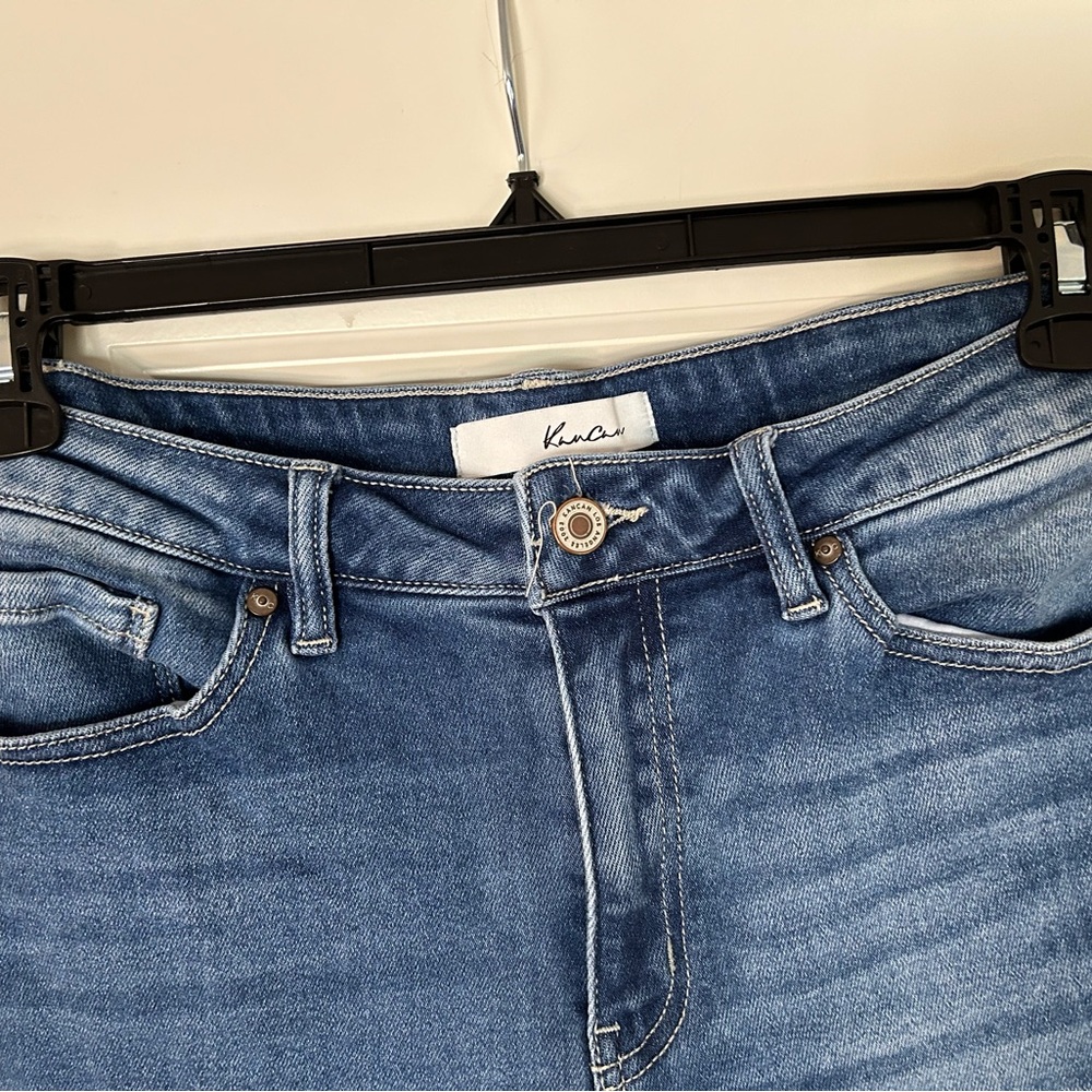 KanCan jeans size 31 - Distressed